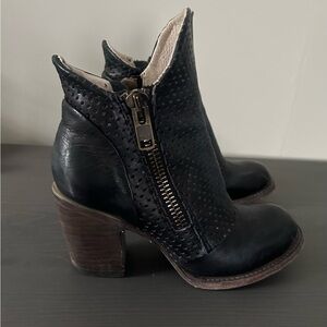 Freebird Bowie Size  6